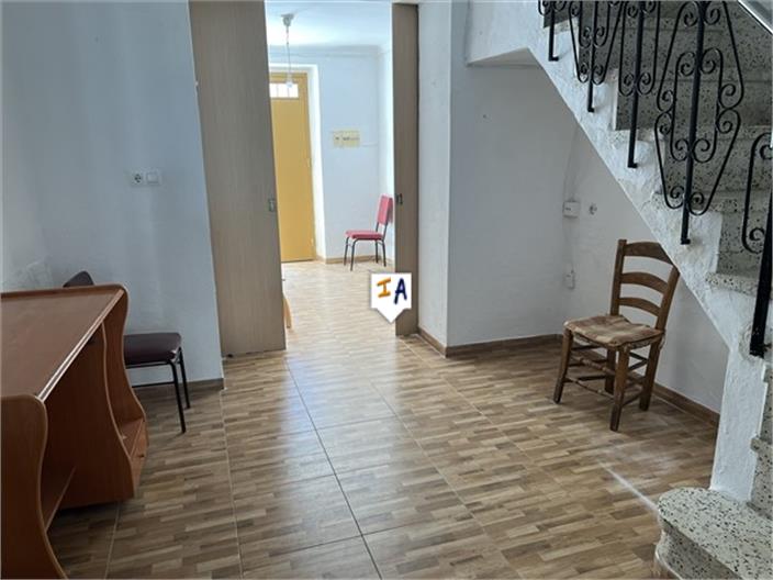 Image No.10-3 Bed House for sale