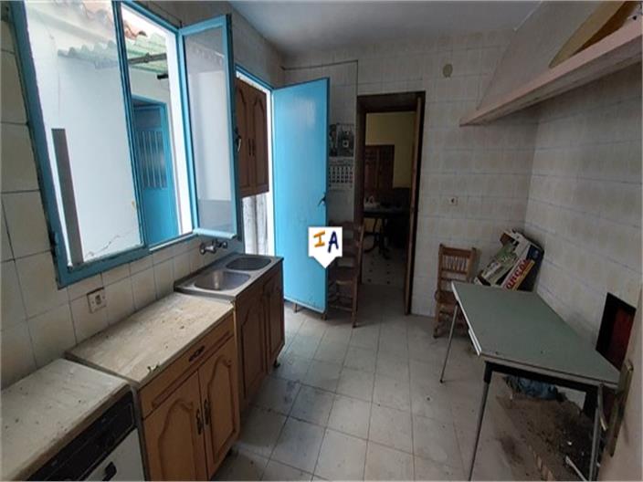 Image No.13-3 Bed House for sale
