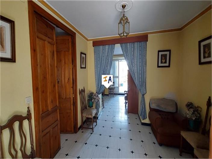 Image No.9-3 Bed House for sale