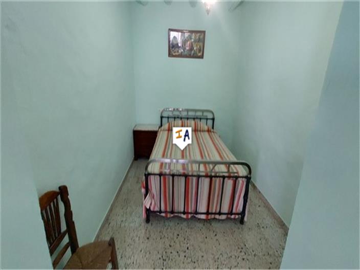 Image No.13-3 Bed House for sale