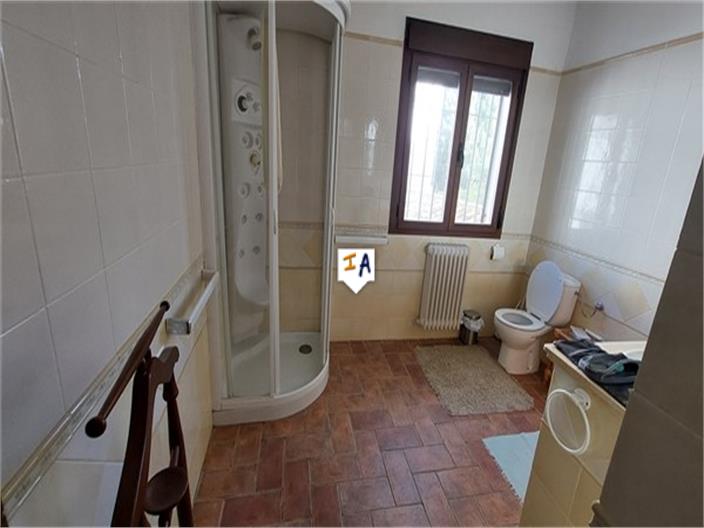 Image No.11-6 Bed Farmhouse for sale