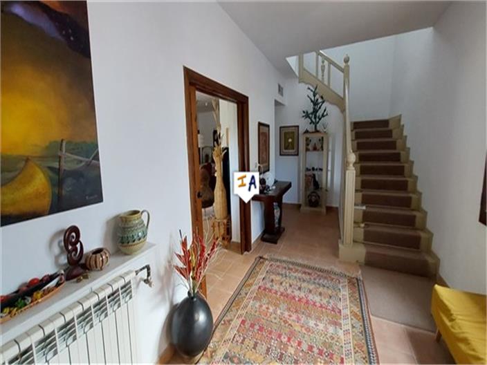 Image No.4-6 Bed Farmhouse for sale