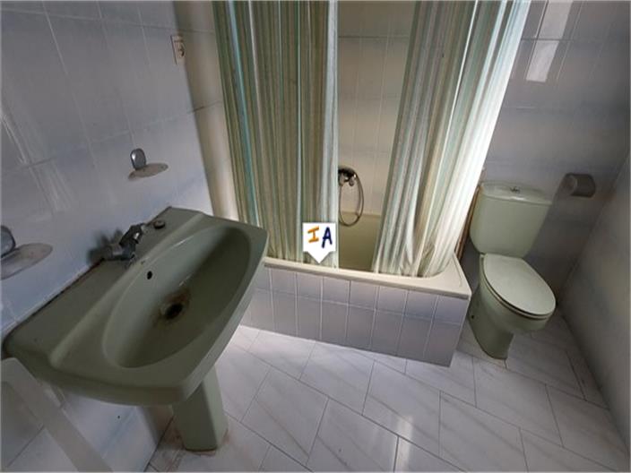 Image No.14-10 Bed House for sale