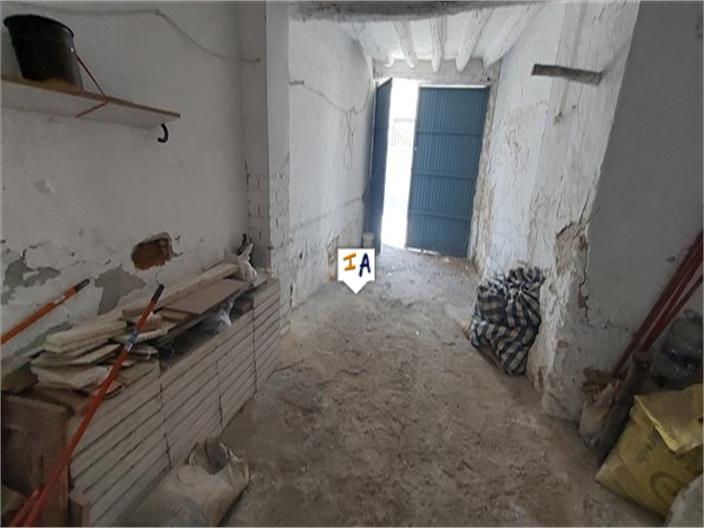 Image No.15-10 Bed House for sale