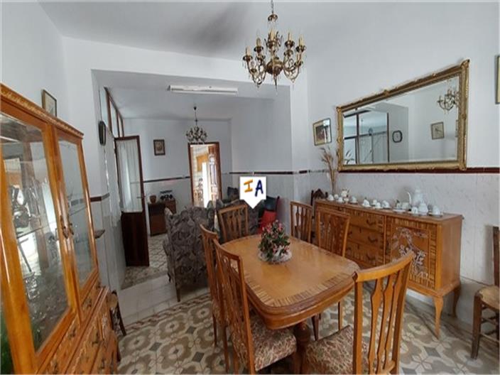 Image No.5-10 Bed House for sale