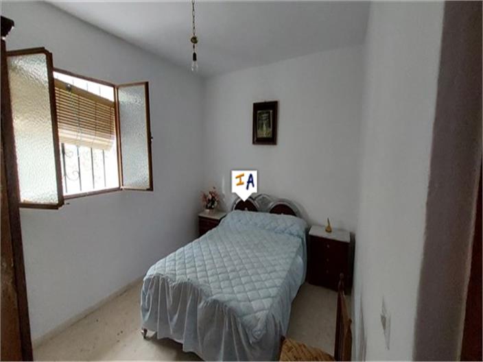 Image No.12-4 Bed Farmhouse for sale