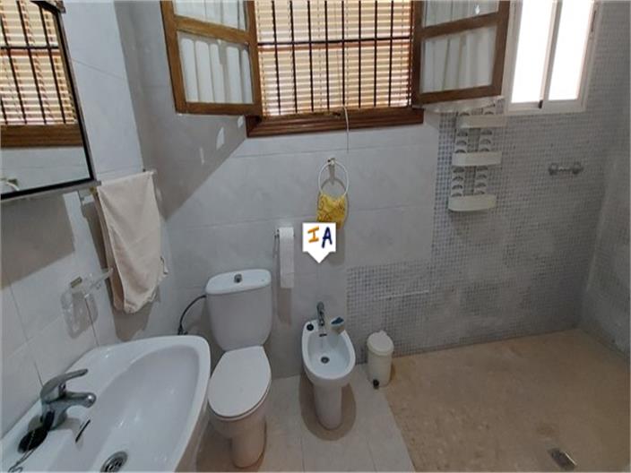 Image No.12-7 Bed House for sale