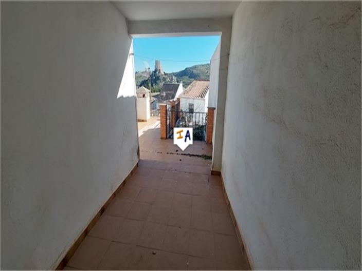 Image No.5-5 Bed House for sale