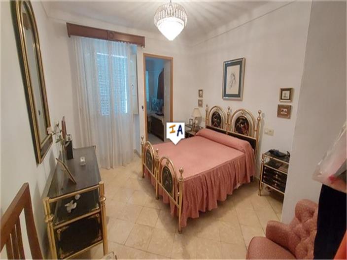 Image No.15-5 Bed House for sale