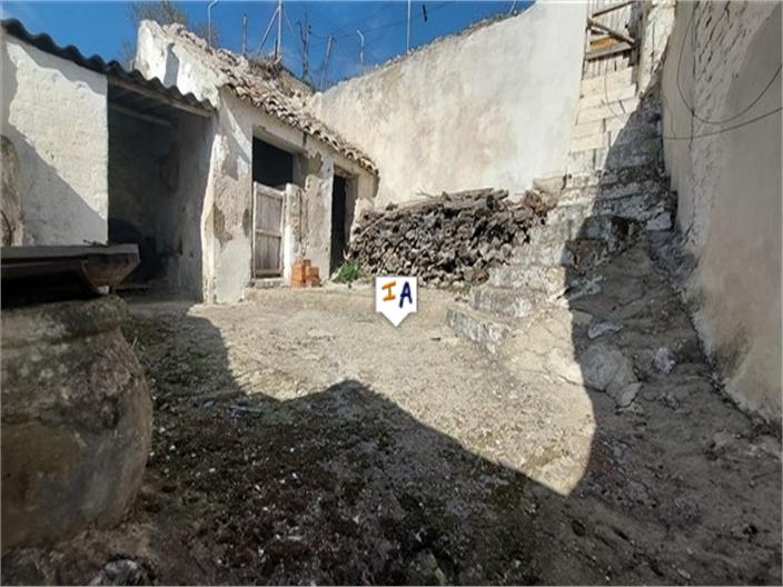 Image No.12-5 Bed House for sale