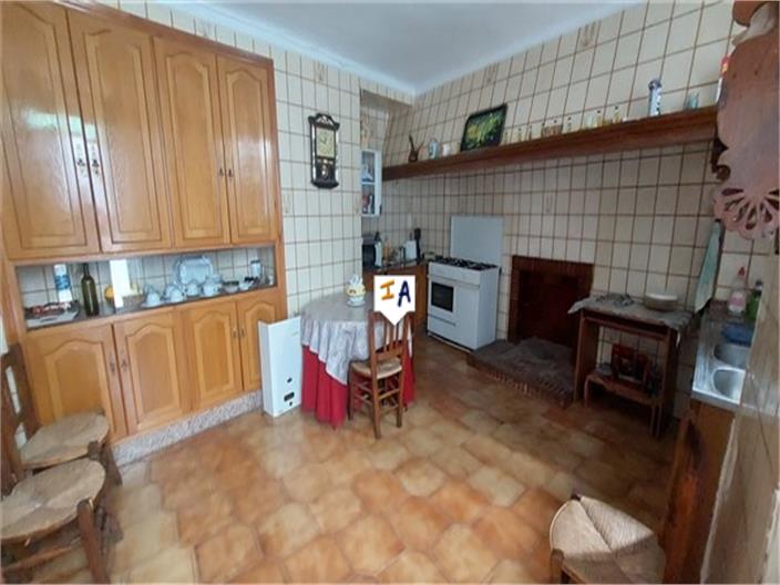 Image No.9-5 Bed House for sale