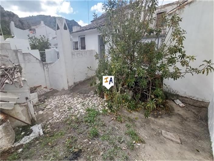 Image No.3-4 Bed House for sale