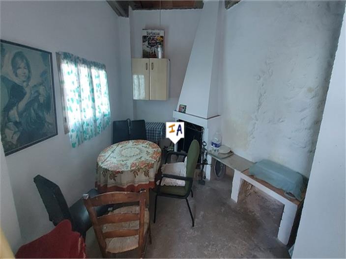 Image No.14-4 Bed House for sale