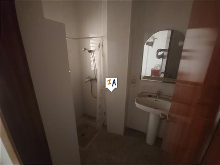 Image No.10-5 Bed House for sale