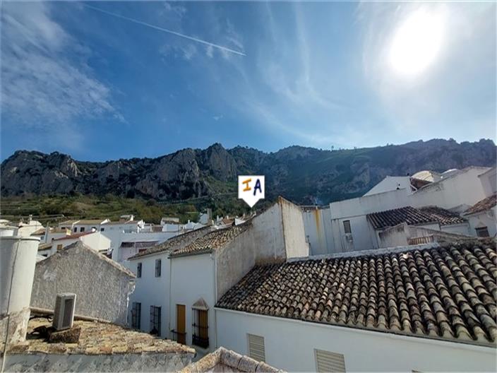 Image No.12-3 Bed House for sale