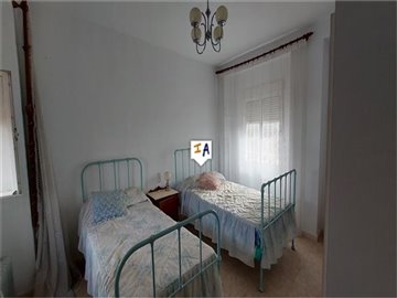 th577011