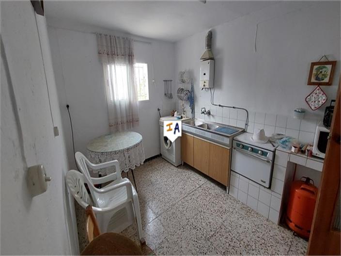 Image No.6-3 Bed House for sale