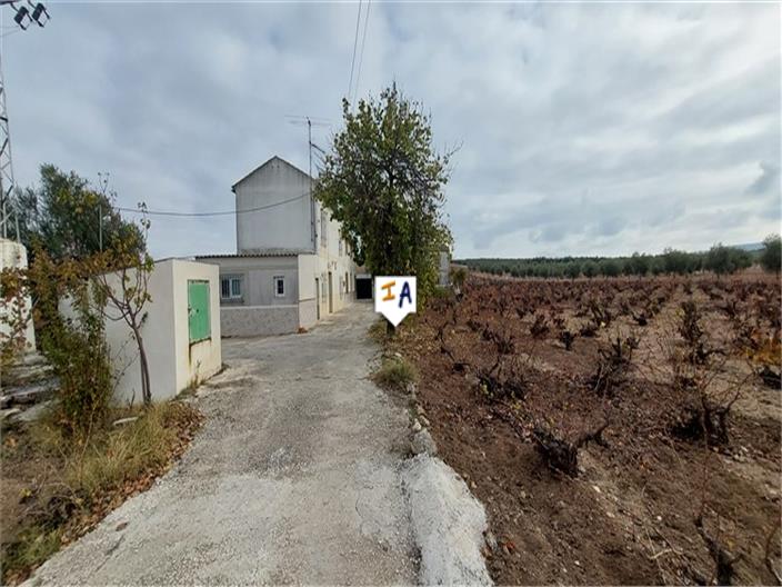 Image No.9-3 Bed House for sale