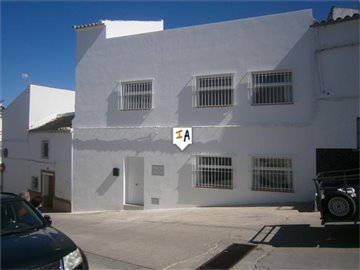 1 - Pruna, House