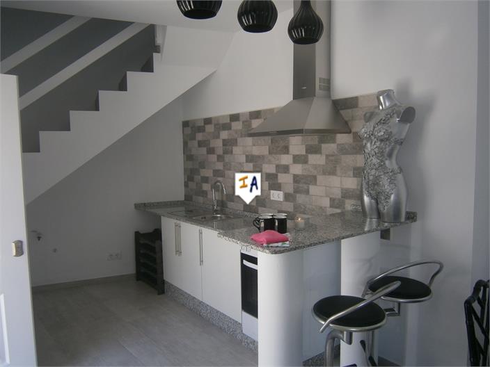 Image No.3-2 Bed House for sale