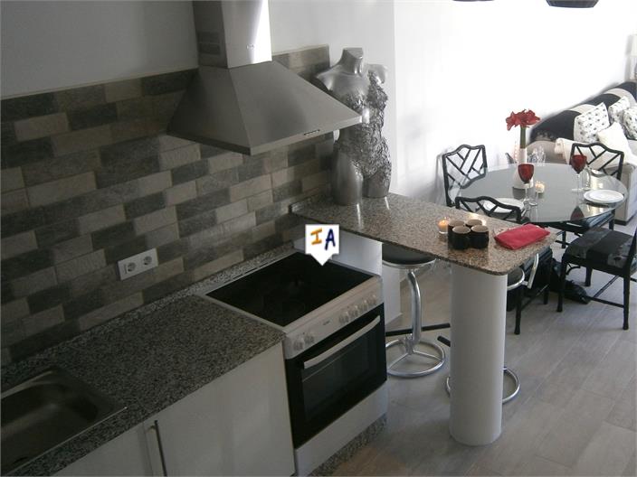 Image No.5-2 Bed House for sale