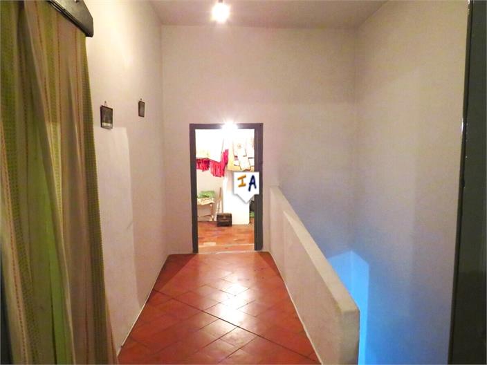 Image No.9-5 Bed House for sale