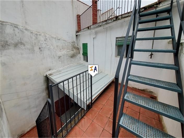 Image No.16-3 Bed House for sale