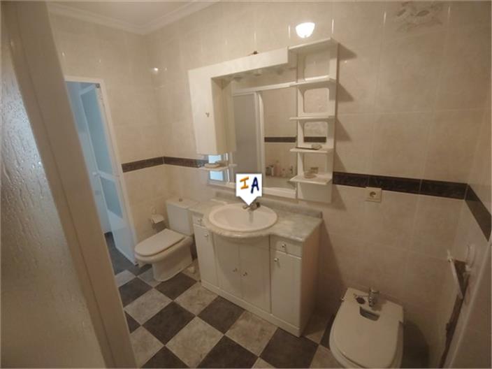 Image No.14-12 Bed House for sale