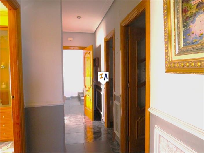 Image No.11-3 Bed Property for sale