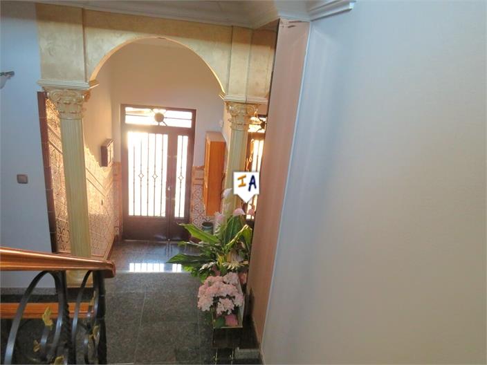 Image No.17-3 Bed Property for sale