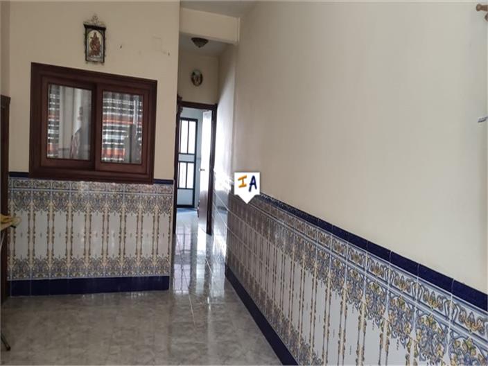 Image No.16-4 Bed House for sale