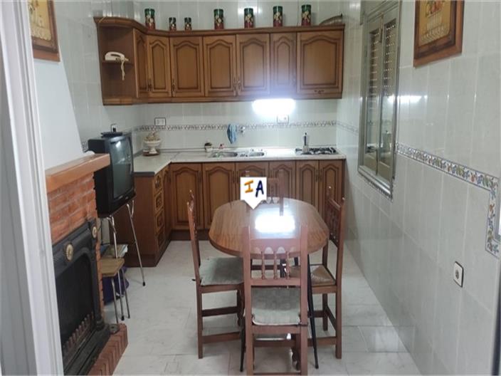 Image No.10-4 Bed House for sale