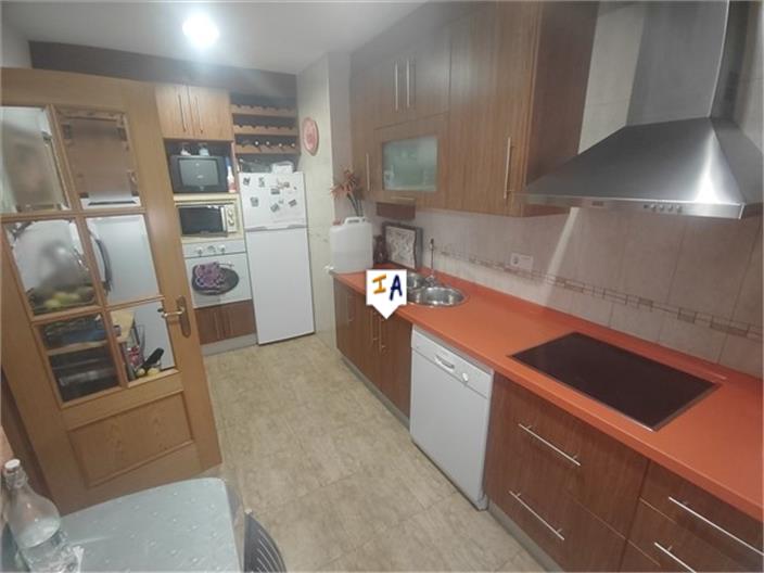 Image No.3-5 Bed House for sale