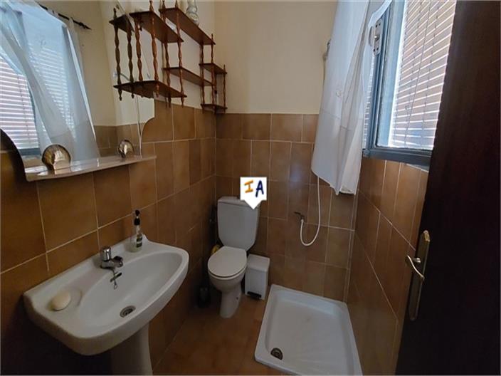 Image No.13-2 Bed House for sale