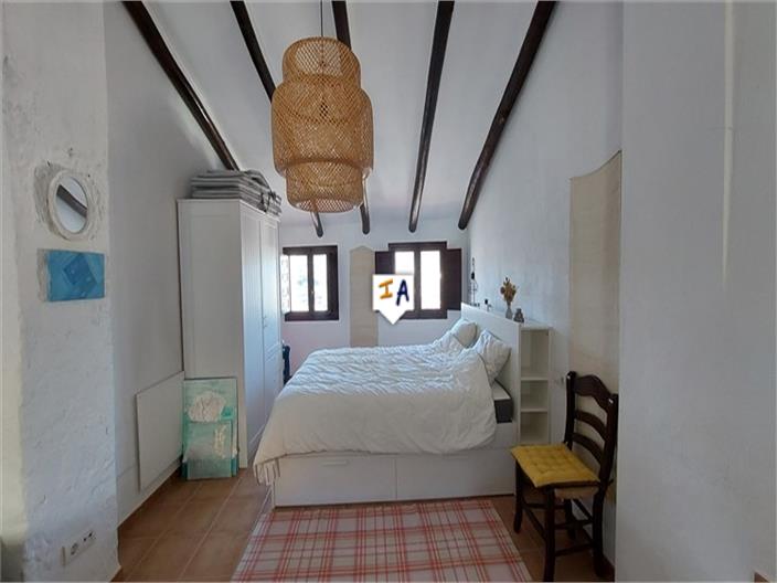 Image No.13-3 Bed House for sale