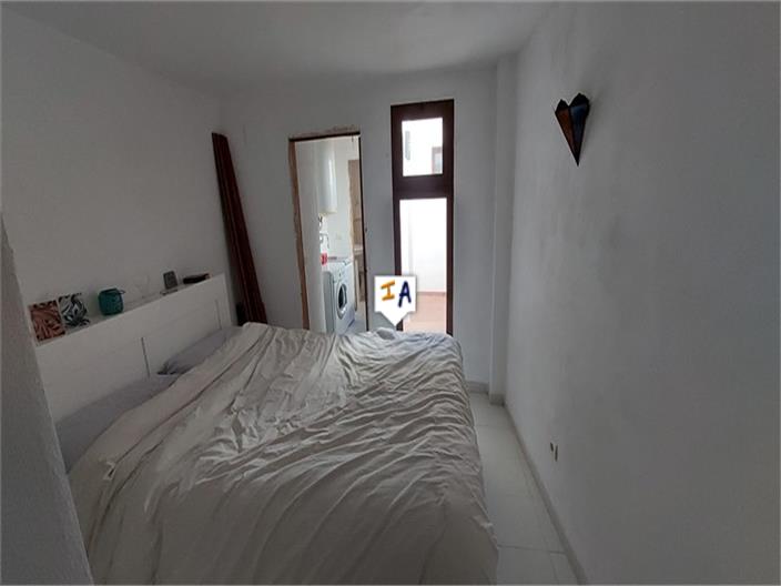 Image No.14-3 Bed House for sale