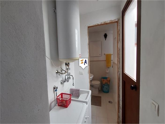 Image No.15-3 Bed House for sale