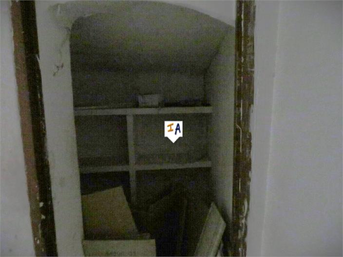 Image No.13-2 Bed House for sale