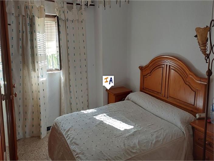 Image No.14-4 Bed House for sale