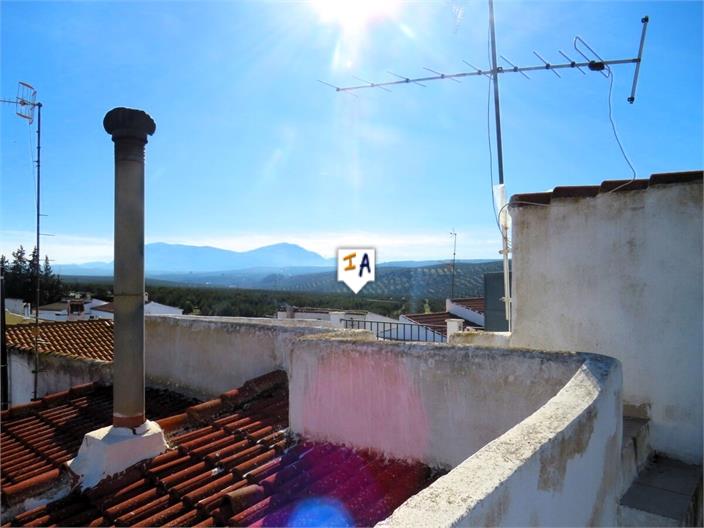 Image No.10-6 Bed House for sale