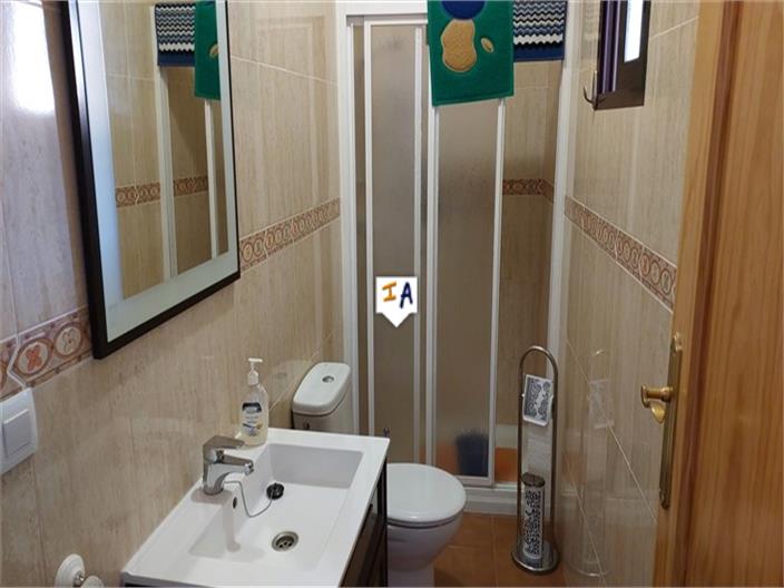 Image No.16-2 Bed House for sale