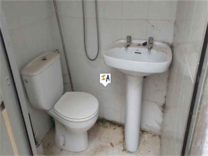 Image No.12-4 Bed House for sale