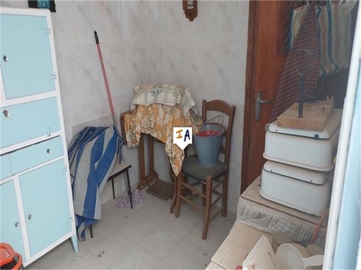 Image No.13-4 Bed House for sale