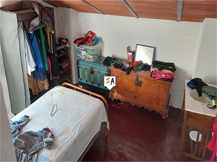 Image No.16-4 Bed House for sale