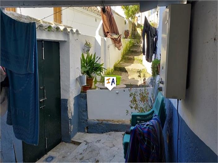 Image No.5-4 Bed House for sale