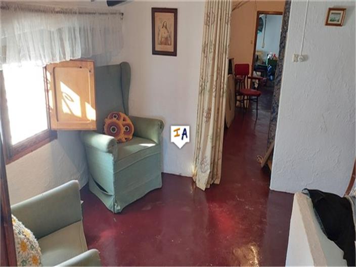 Image No.9-4 Bed House for sale