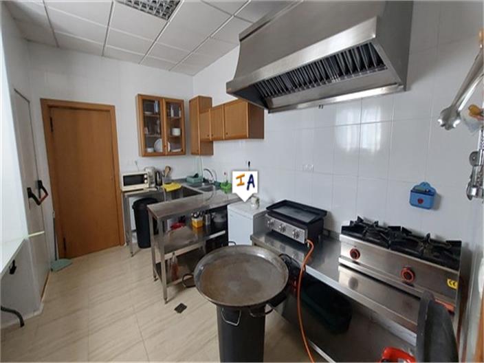 Image No.11-15 Bed Commercial for sale