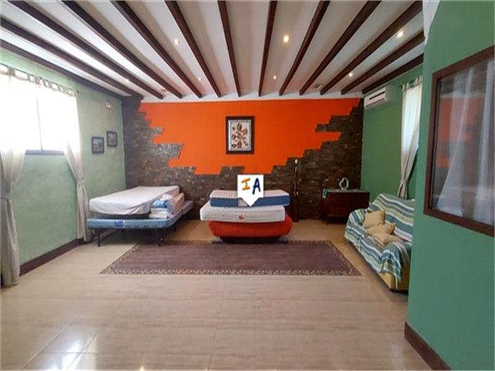 Image No.13-15 Bed Commercial for sale