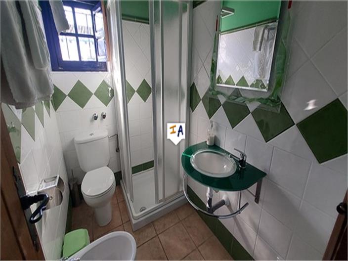 Image No.14-15 Bed Commercial for sale