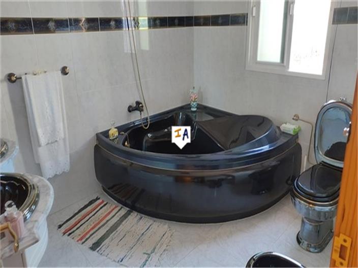 Image No.11-4 Bed Villa for sale